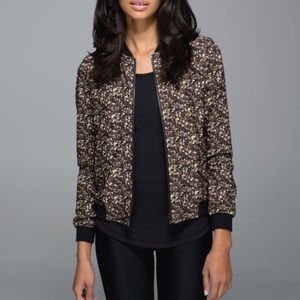 Lululemon party bomb jacket 🍋